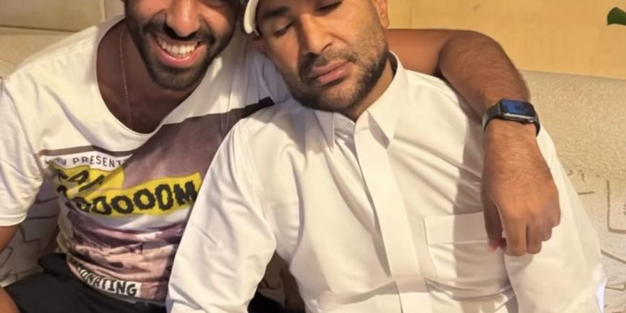 أول ظهور لـ أحمد سعد بعد تعرضه وأسرته لحادث سير - الكويت الاخباري