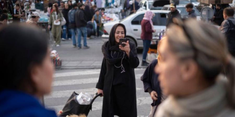طهران تحت النار: كيف تحولت المساحات الرقمية إلى ملاجئ لشباب إيران - الكويت الاخباري