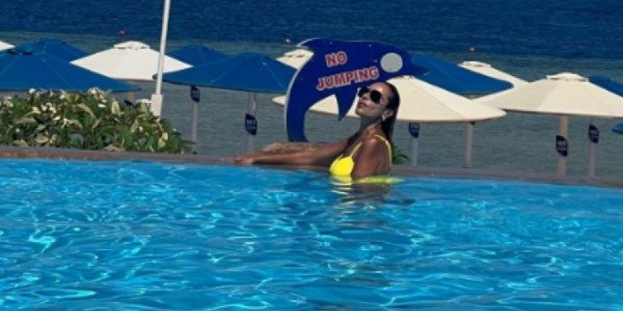 بـ مايوه أصفر.. أحدث ظهور لـ ريم البارودي في شرم الشيخ - الكويت الاخباري