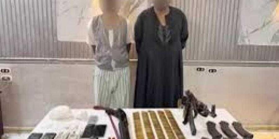ضبط عناصر بؤر إجرامية من متجرى المواد المخدرة والأسلحة النارية غير المرخصة بنطاق عدة محافظات - الكويت الاخباري