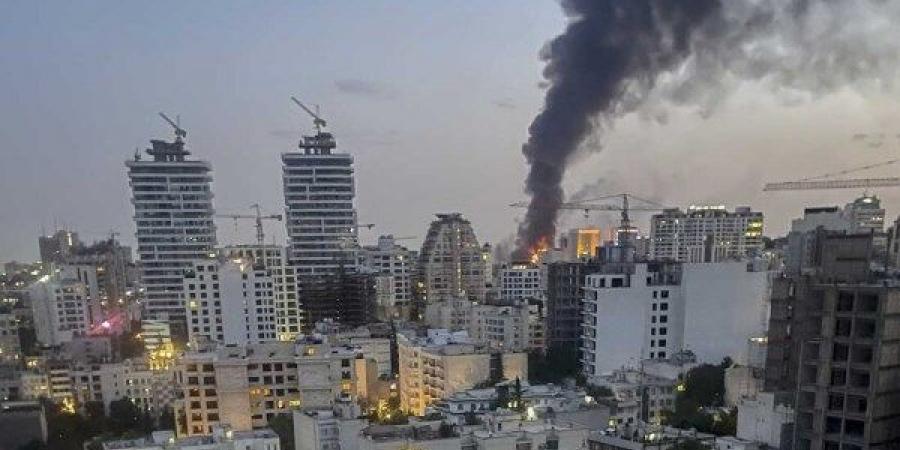 الحكومة الإيرانية: نبدأ في إعادة بناء المنازل والمنشآت المتضررة في الغارات الإسرائيلية - الكويت الاخباري