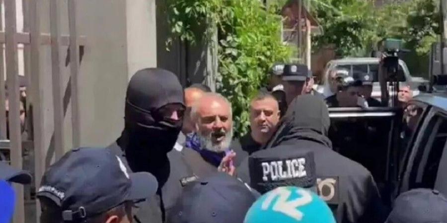 أرمينيا تعلن إحباط محاولة انقلاب قادها “رئيس الأساقفة” - الكويت الاخباري