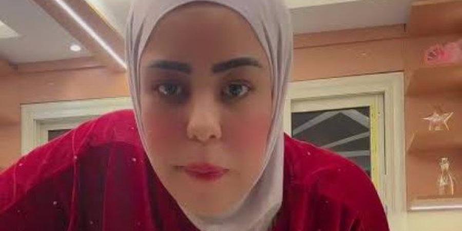 البلوجر أم مكة تتهم أشخاصًا بالإعتداء عليها في شبرا الخيمة - الكويت الاخباري