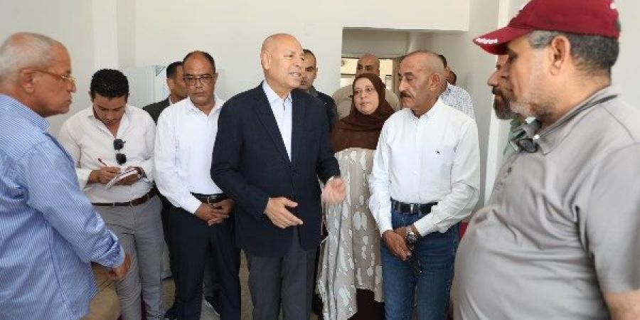 محافظ القاهرة يتفقد سكان عقار حدائق القبة الذين فقدوا منازلهم - الكويت الاخباري