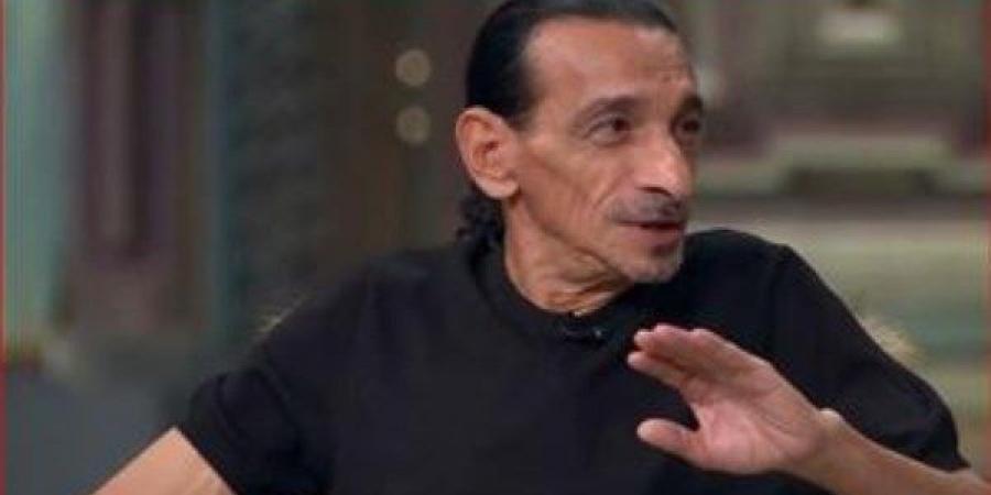 علاء عوض: تزوّجت 4 مرات .. ولست ضد الزواج أو الأبوة | فيديو - الكويت الاخباري