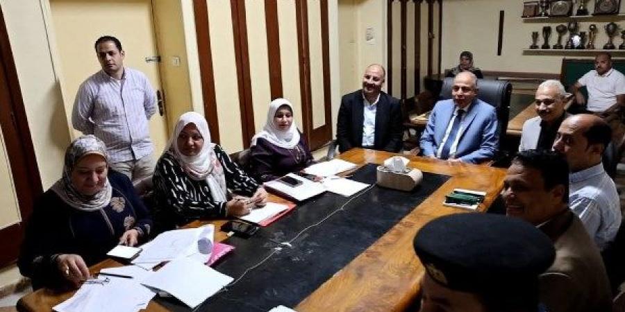 وزير التربية والتعليم ومحافظ المنيا يتابعان امتحانات الثانوية العامة عبر الفيديو كونفرانس - الكويت الاخباري
