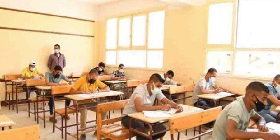 امتحان الفيزياء لطلاب الثانوية العامة 2025.. إجابة الاختبار كاملًا - الكويت الاخباري