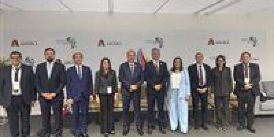 وزير قطاع الأعمال يبحث مع وزير الاستثمار المغربي تعزيز التعاون والتكامل الاقتصادي العربي والأفريقي - الكويت الاخباري