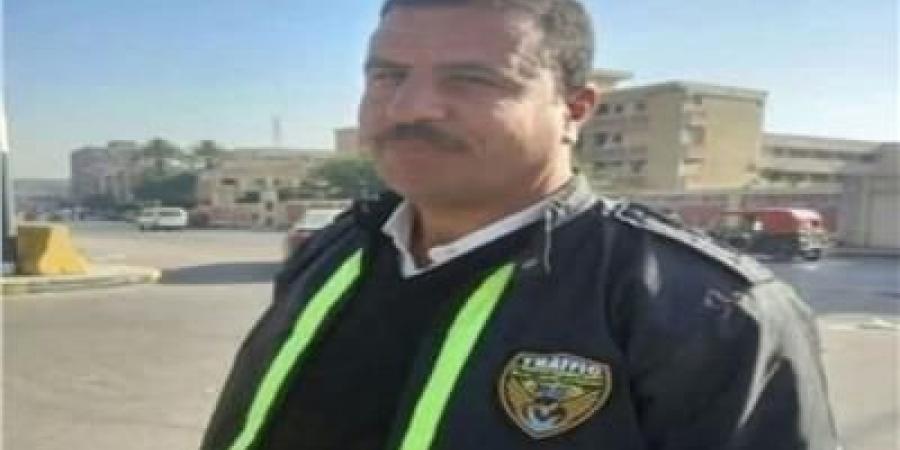 مصرع أمين شرطة دهساً على يد سائق ميكروباص أثناء تأدية عمله بشبرا الخيمة - الكويت الاخباري