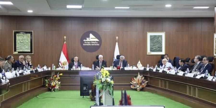 خلال ترؤسه اجتماع الأعلى.. وزير التعليم العالي يعلن جاهزية مكتب التنسيق الرئيسي بجامعة القاهرة لبدء أعماله - الكويت الاخباري