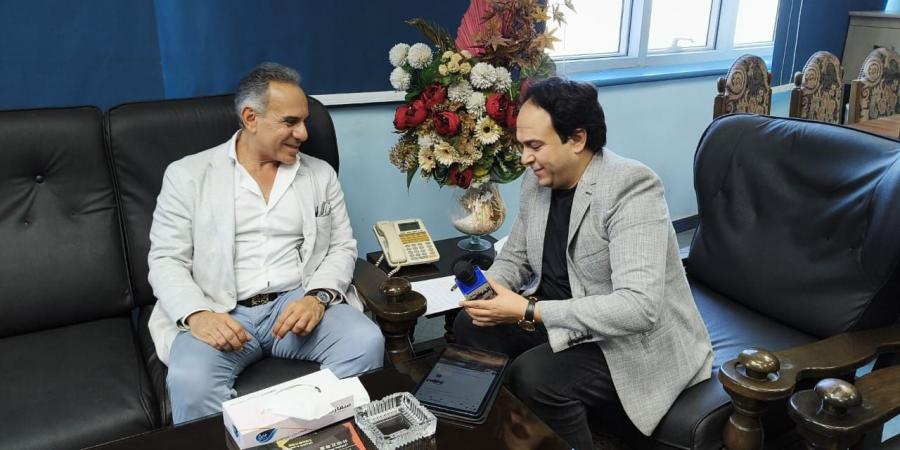 الدكتور نبيل رجائي كامل فى ضيافة الجمهورية أون لاين..صور - الكويت الاخباري