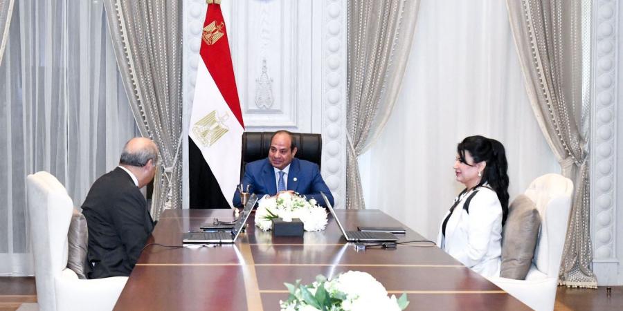 الرئيس السيسي يوجه بالاستثمار في تطوير المطارات المصرية - الكويت الاخباري