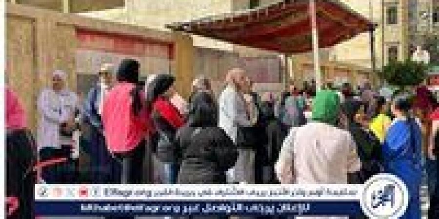 أولياء أمور مصر: امتحان اللغة الإنجليزية عوّض الطلاب عن صعوبة الفيزياء والتاريخ.. والقطعة غير مباشرة - الكويت الاخباري