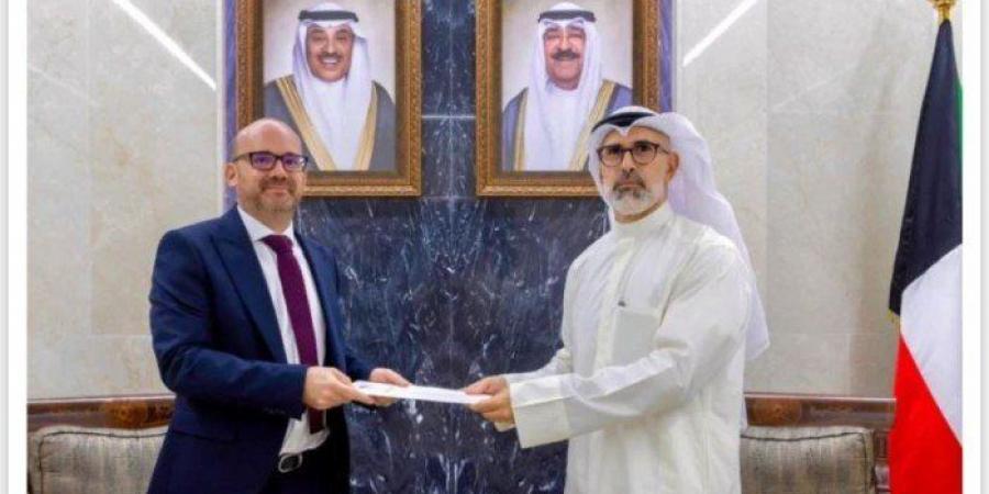 أمير الكويت يتلقى دعوة من الرئيس ماكرون لزيارة فرنسا - الكويت الاخباري