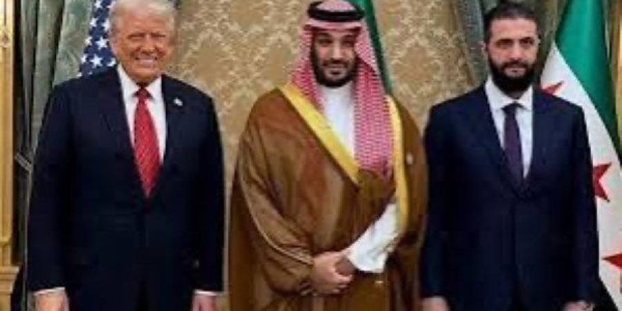 باحث إستراتيجي: القرار الأمريكي يرتبط بمسار تطبيع سوري إسرائيلي وتوسيع الاتفاقات الإبراهيمية - الكويت الاخباري
