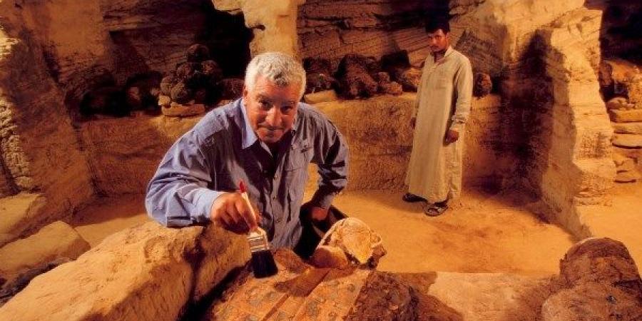 زاهي حواس يوقع 4 كتب في شيكاغو بعد محاضرته عن أسرار الحضارة المصرية - الكويت الاخباري