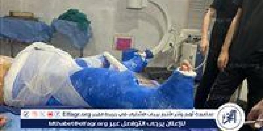 فريق طبي بجامعة أسيوط ينجح في إنهاء معاناة طفل يعاني من تشوهات نادرة ومعقدة - الكويت الاخباري