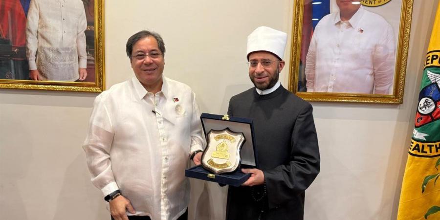 وزير الأوقاف يلتقي وزير الصحة الفلبيني لبحث سُبُل التعاون - الكويت الاخباري