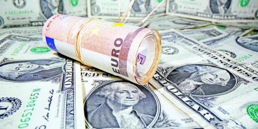 ارتفاع طفيف للدولار وسط ترقب لتقرير الوظائف الأمريكية - الكويت الاخباري