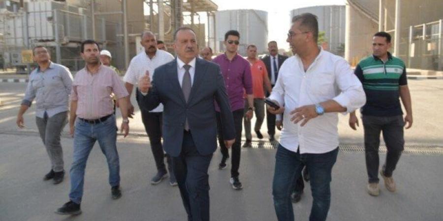 محافظ أسيوط يتفقد محطة الوليدية.. .8 مليارات جنيه لتعزيز طاقة الصعيد الكهربائية - الكويت الاخباري