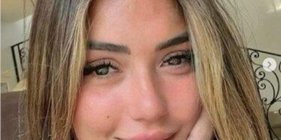 بـ إطلالة جذابة.. سارة سلامة تخطف الأنظار خلال العطلة الصيفية - الكويت الاخباري