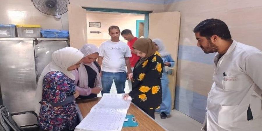 مدير التأمين الصحي بالقليوبية تتابع سير العمل بمستشفى النيل بشبرا الخيمة - الكويت الاخباري