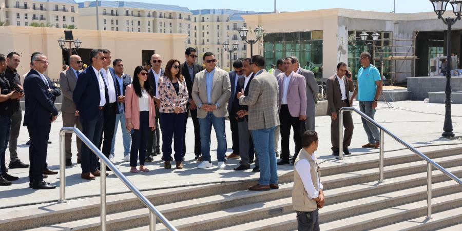 بصحبة عدد من الوزراء.. وزير الإسكان يتفقد المدينة التراثية بالعلمين الجديدة - الكويت الاخباري