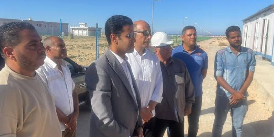 نائب محافظ مطروح يتفقد محطة معالجة الصرف الصحي - الكويت الاخباري
