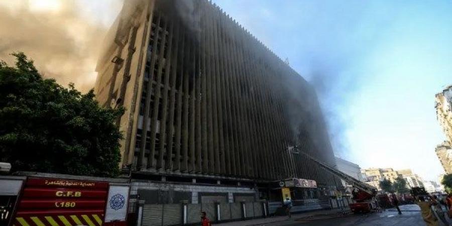 بعد حريق سنترال رمسيس.. تنظيم الاتصالات: فرق العمل تتابع عودة أجهزة ATM وتطبيقات البنوك - الكويت الاخباري
