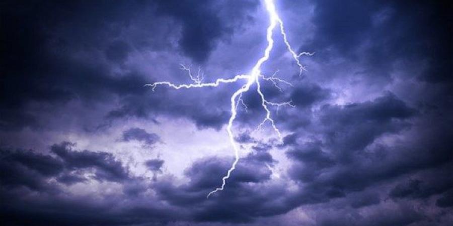 رغم الموجة شديدة الحرارة.. الأرصاد تحذر من فرص سقوط أمطار غزيرة على هذه المناطق - الكويت الاخباري