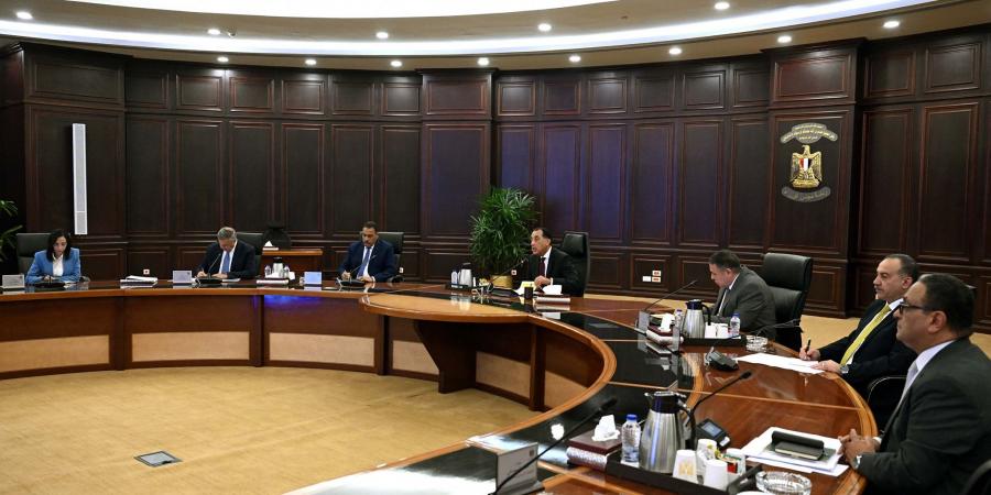 #عاجل قرار مهم من رئيس الوزاء للمحافظين بشأن وحدات الإيجار القديم - الكويت الاخباري