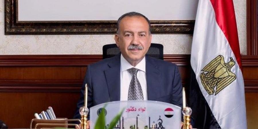 محافظ أسيوط يعلن حصيلة توريد القمح المحلي لموسم 2025 بإجمالي 185 ألف طن - الكويت الاخباري
