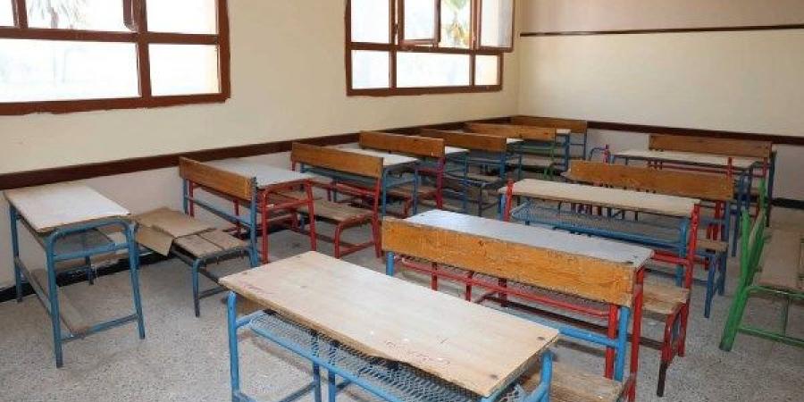 أهالي عزبة الصباح ببني مزار يناشدون بإحلال وتجديد مدرسة القرية - الكويت الاخباري