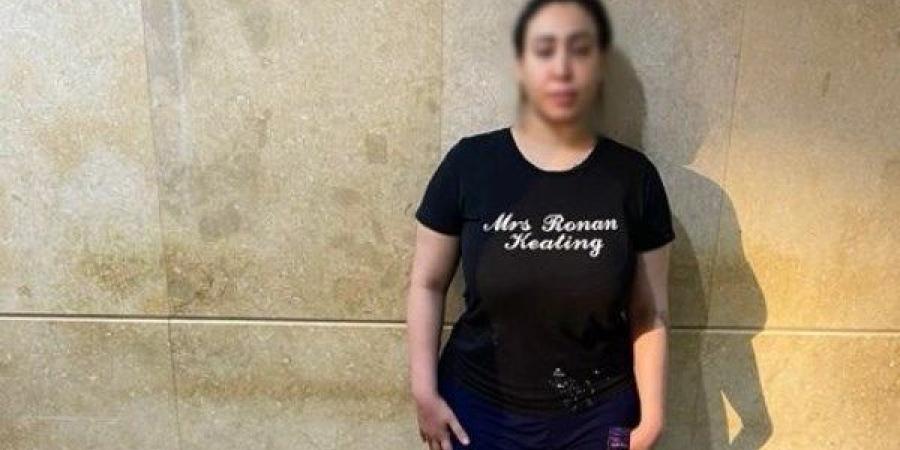 قرار قضائي عاجل بشأن الراقصة بوسي الأسد المتهمة بنشر فيديوهات خادشة - الكويت الاخباري