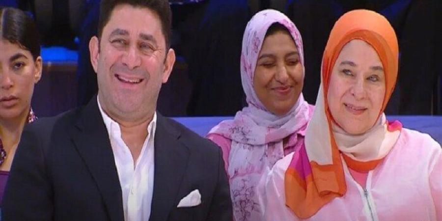 «ساب الطب».. شاكر عبد اللطيف يكشف قصة منعه لابنه «أحمد» من دخول الفن - الكويت الاخباري