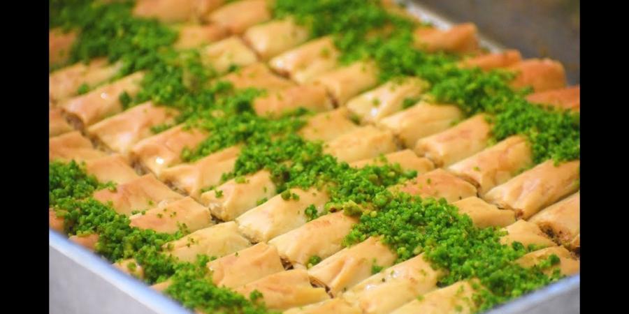 طريقة عمل البقلاوة الأصلية.. رقائق العشق المقرمش - الكويت الاخباري