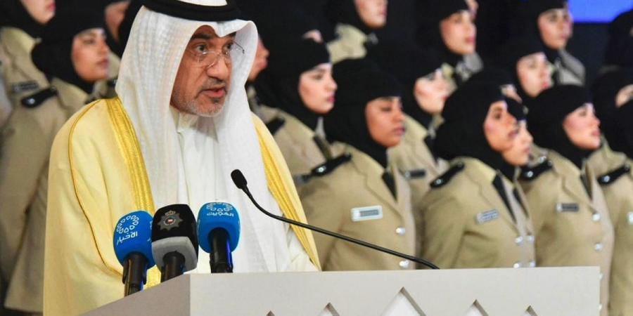 اليوسف يشهد تخريج الدفعة الـ14 من معهد الشرطة النسائية - الكويت الاخباري