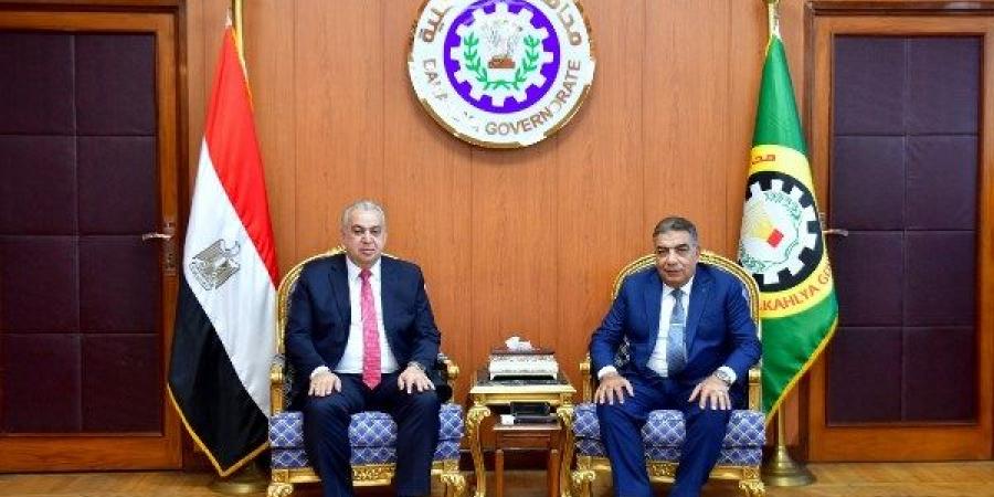 موجز الدقهلية.. المحافظ يتفقد المركز التكنولوجي ويستقبل مدير الأمن.. إصابة شخص إثر انقلاب سيارة.. وإصابة خمسة في حادث آخر - الكويت الاخباري