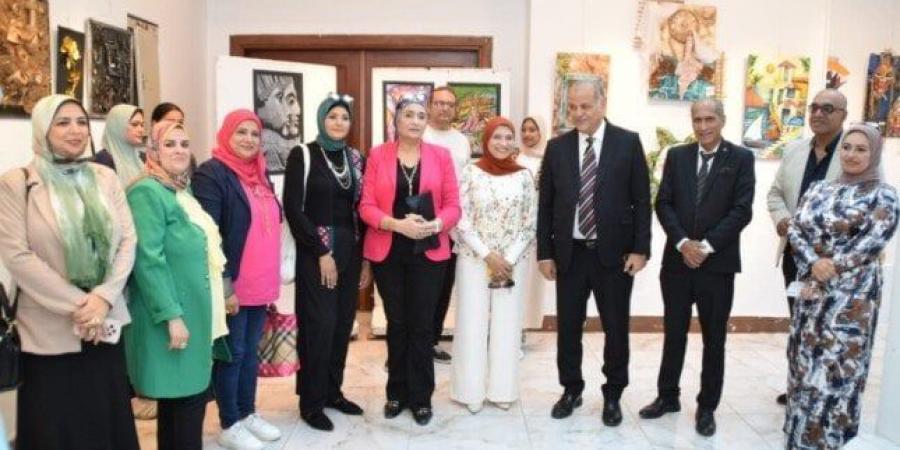 مدير تعليم بورسعيد يتفقد المعرض الختامى لمركز تنمية القدرات والمبدعين للتربية الفنية - الكويت الاخباري