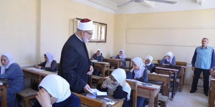 اليوم.. طلبة الثانوية الأزهرية يؤدون امتحانات الدور الثاني - الكويت الاخباري