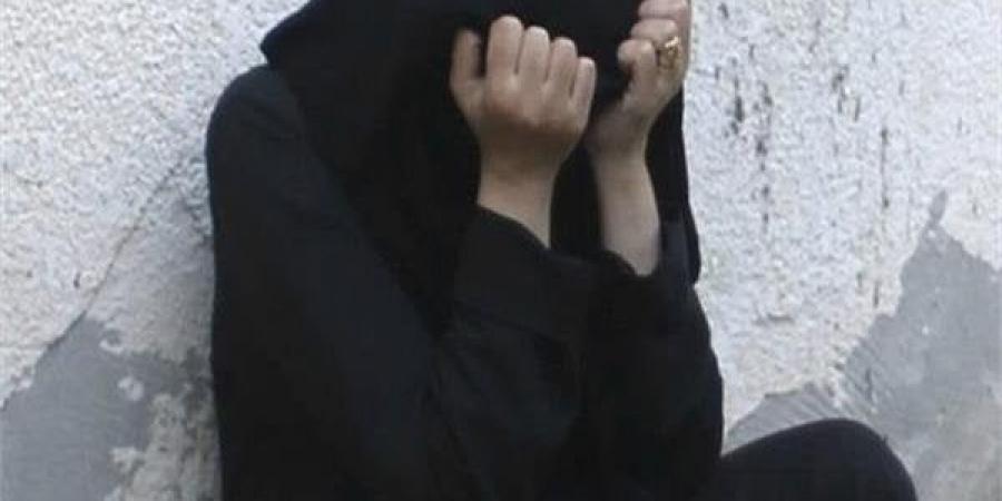 «هشغلكم بالخارج».. ضبط المتهمة بالنصب والاحتيال على المواطنين بسوهاج - الكويت الاخباري
