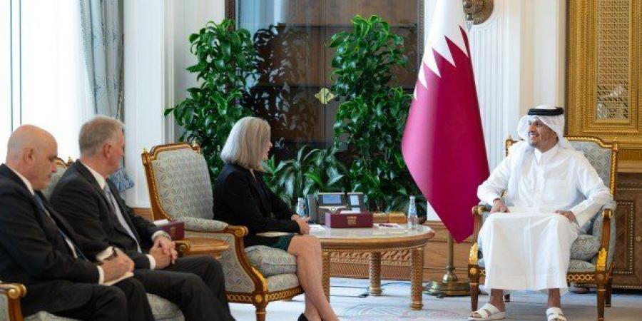 رئيس الوزراء القطري يبحث مع عضو في مجلس الشيوخ الأمريكي عددا من الموضوعات المشتركة - الكويت الاخباري