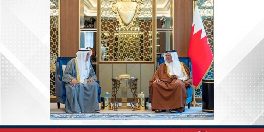سمو ولي العهد رئيس مجلس الوزراء: الصحافة الوطنية تمثل ركنًا أساسيًا في مسيرة النماء والبناء والتطوير لما تضطلع به من دور محوري ضمن فريق البحرين - الكويت الاخباري