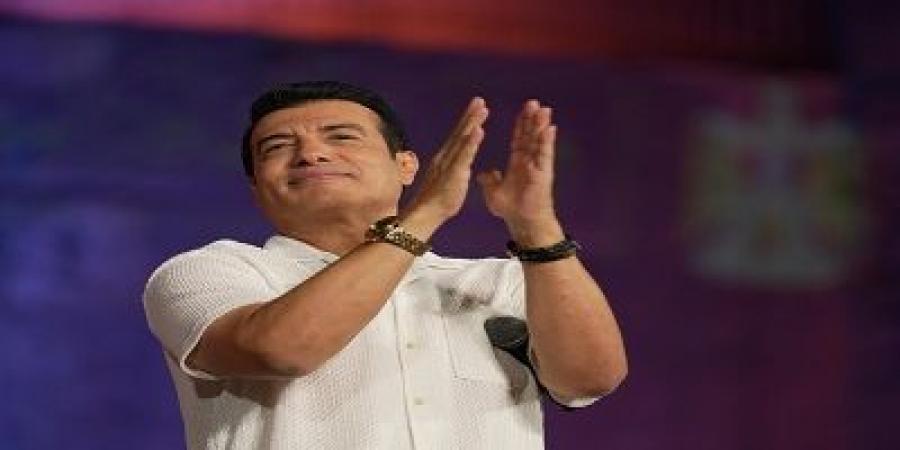 إيهاب توفيق وكنزي تركي يتألقان بدويتو ناجح بمهرجان القلعة الـ33 - الكويت الاخباري