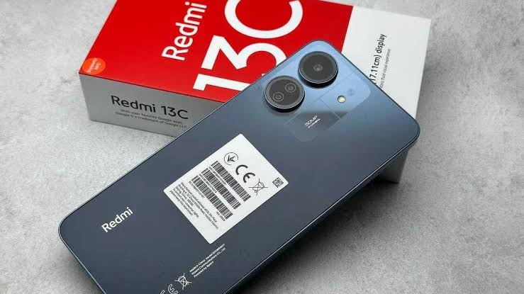 آداء قوي وبطارية عملاقة.. مواصفات مميزة لهاتف Xiaomi Redmi 13C مزود بتصميم شيك وانيق