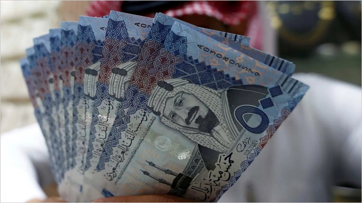 تراجع سعر الريال السعودي امام الجنيه المصري اليوم ليسجل هذه القيمة في ختام التعاملات الأسبوعية