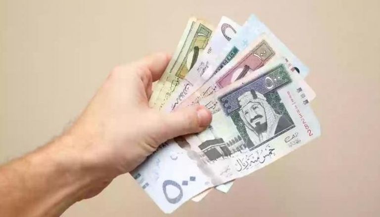 “تذبذب في السوق”…  سعر الريال السعودي في البنوك اليوم السبت 12 أكتوبر 2024