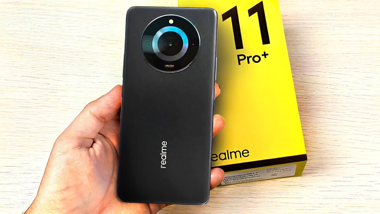 خاطف الأنظار عملاق الهواتف بين يديك.. سعر ومواصفات Realme 11 Pro Plus بأداء طلقة وكاميرا خرافية القوة والتصميم في هاتف واحد