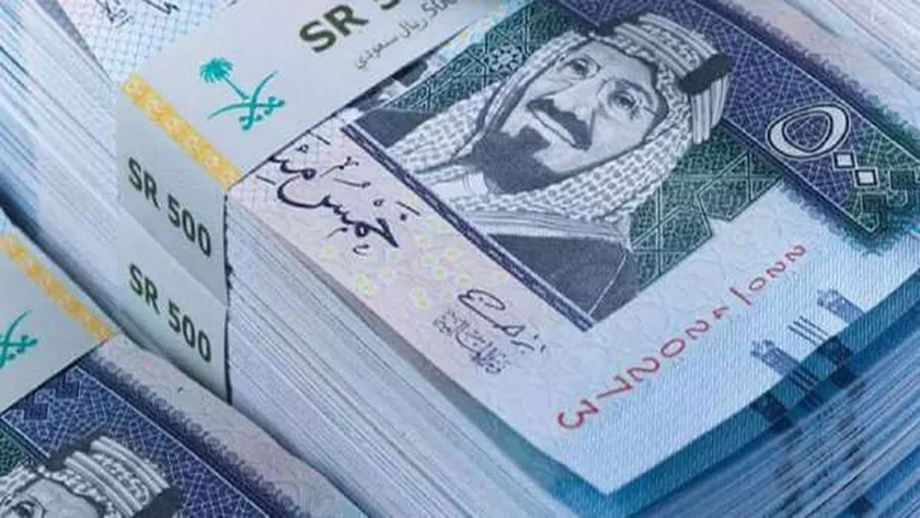 الريال السعودي مقابل الجنيه المصري في السوق السوداء اليوم.. هل اختلف؟