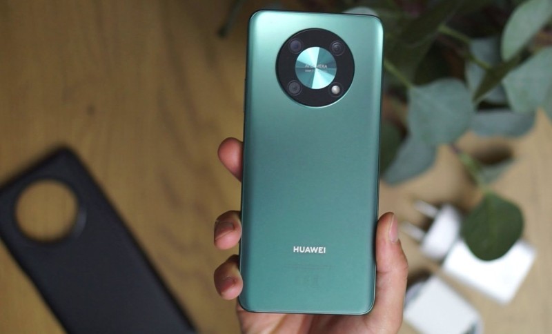 مواصفات جبارة وسعر تنافسي.. هواوي تكشف عن هاتف Huawei Nova Y90 الجديد